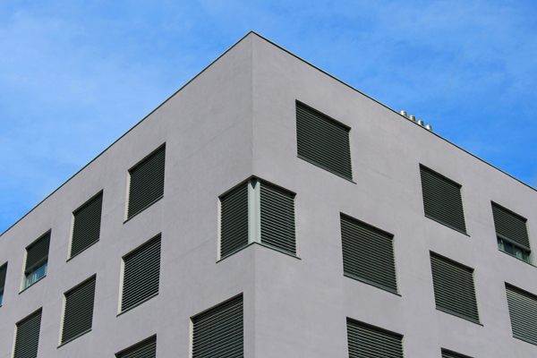 Residential building in Terrassa. External wall insulation systems and facade systems.